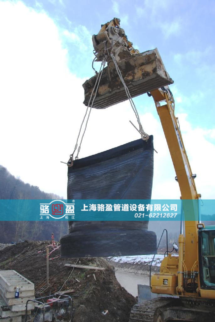 大口徑橡膠法蘭式<a href=http://www.3018.com.cn/ target=_blank class=infotextkey><a href=http://www.3018.com.cn target=_blank class=infotextkey>鴨嘴閥</a></a>安裝圖